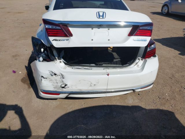 1HGCR2F45GA112663 Honda Accord Sedan Lx