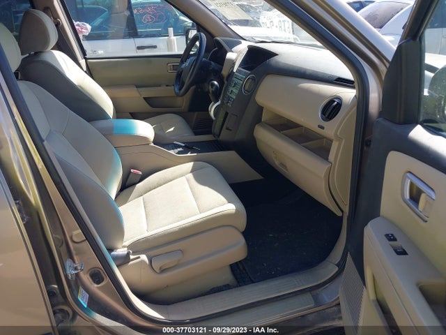 2010 HONDA PILOT LX VIN: 5FNYF4H22AB006089
