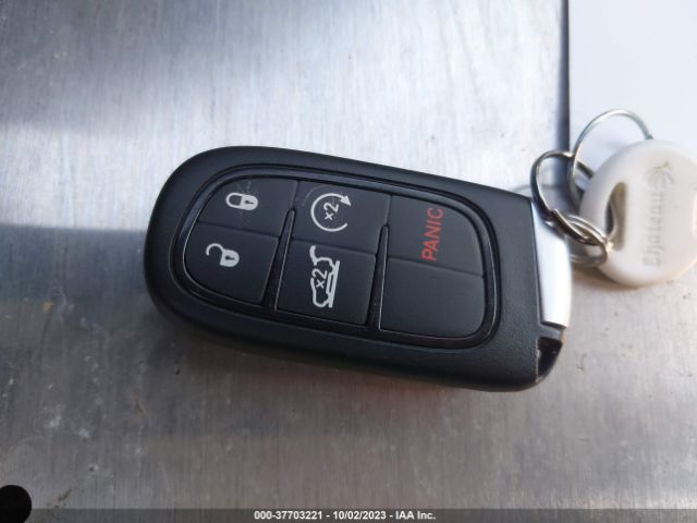 1C4PJMLX1KD101765 Jeep Cherokee Latitude Plus
