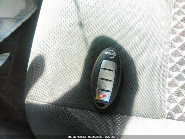 3N1CN8DV6LL885155 Nissan VERSA S