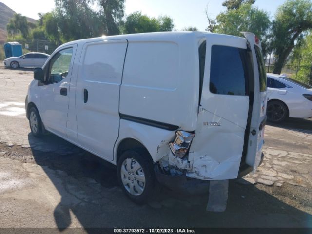 3N6CM0KN4FK690392 Nissan Nv200 S
