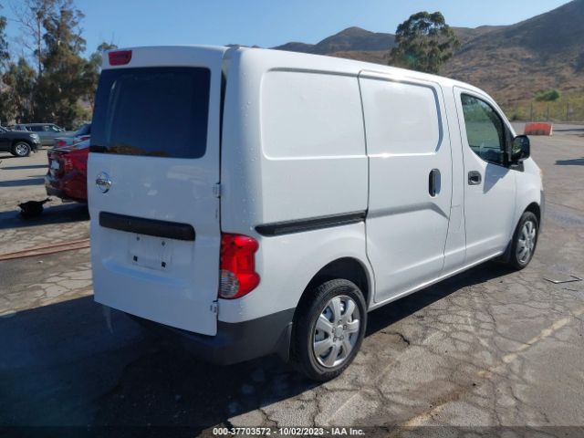 3N6CM0KN4FK690392 Nissan Nv200 S