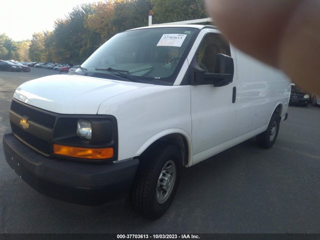 Chevrolet EXPRESS CARGO VAN 2017 1GCWGAFF3H1345309 Image 2