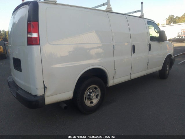 Chevrolet EXPRESS CARGO VAN 2017 1GCWGAFF3H1345309 Image 4