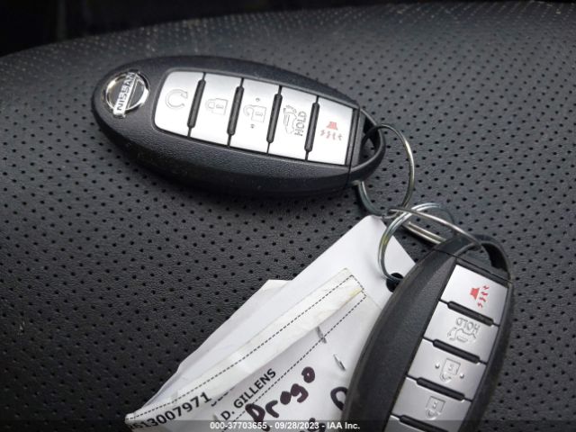 JN8AT2MT6HW407376 Nissan Rogue Sl