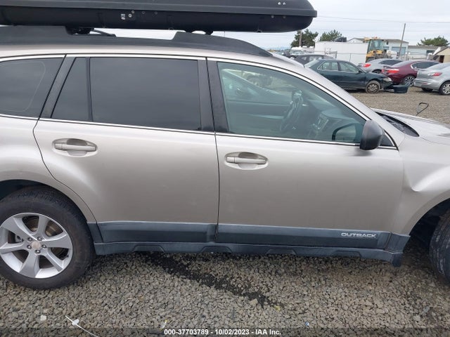 Subaru Outback 2.5i 2014 4S4BRBAC0E3212000 Image 14