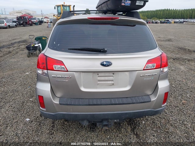 Subaru Outback 2.5i 2014 4S4BRBAC0E3212000 Image 17