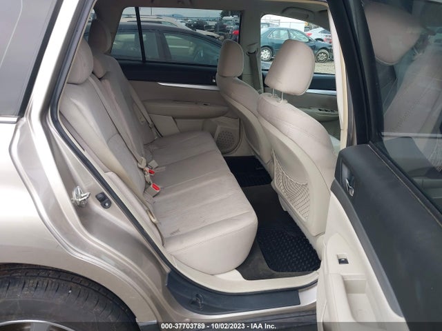 Subaru Outback 2.5i 2014 4S4BRBAC0E3212000 Image 8