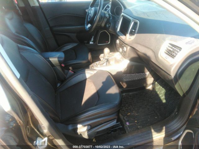 3C4NJCBB8HT629412 Jeep Compass Latitude
