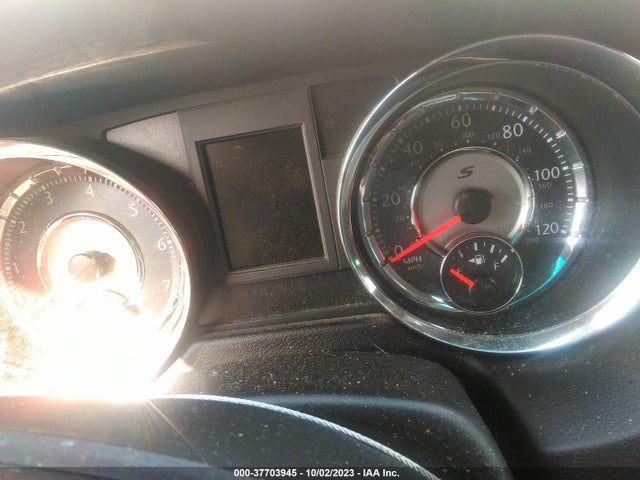 2C4RC1HG1ER464742 Chrysler Town & Country S