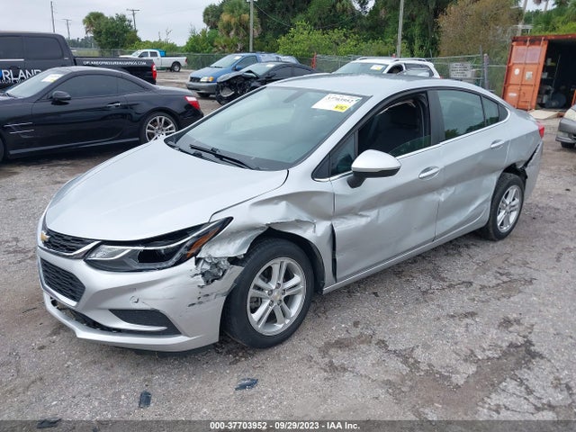 Chevrolet CRUZE LT 2018 1G1BE5SM0J7145838 Image 2