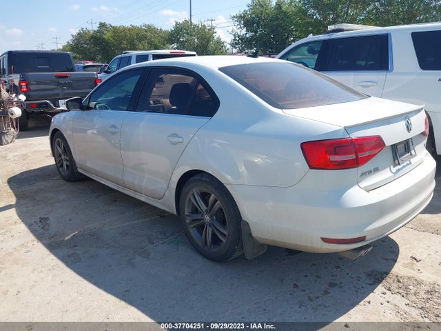 3VWLA7AJ2FM261403 Volkswagen Jetta Sedan 2.0l Tdi Sel