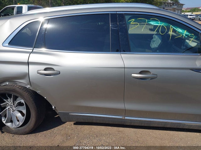 Lincoln Nautilus Reserve 2023 2LMPJ8KP1PBL03575 Image 13