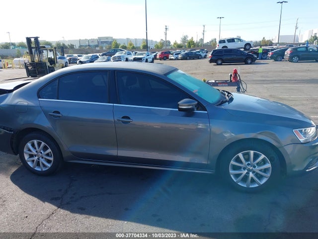 3VWD17AJ4EM314346 Volkswagen Jetta Sedan Se W/connectivity