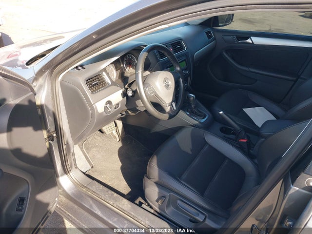 3VWD17AJ4EM314346 Volkswagen Jetta Sedan Se W/connectivity