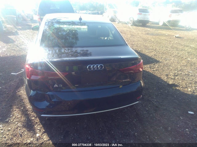 WAUBEGFF0KA109289 Audi A3 45 Premium