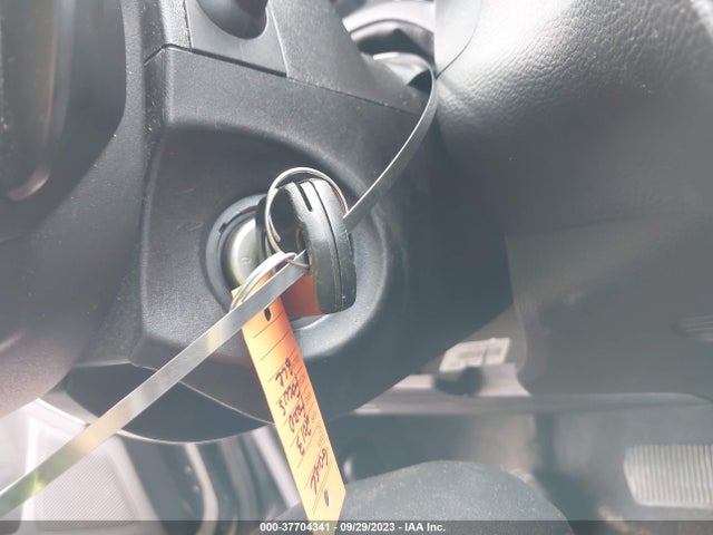 2013 FORD FOCUS SE VIN: 1FADP3K21DL283337