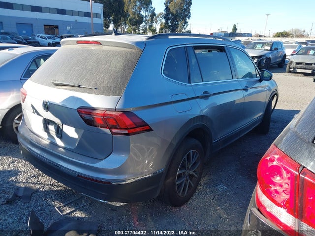 3VV3B7AX4LM014210 Volkswagen TIGUAN SE