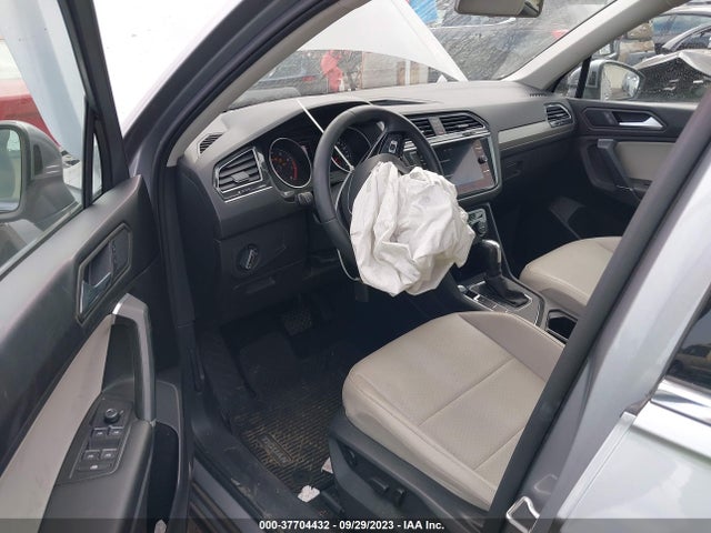 3VV3B7AX4LM014210 Volkswagen TIGUAN SE