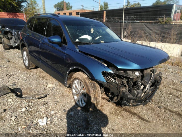2018 VOLKSWAGEN TIGUAN 2.0T S VIN: 3VV0B7AX7JM032586