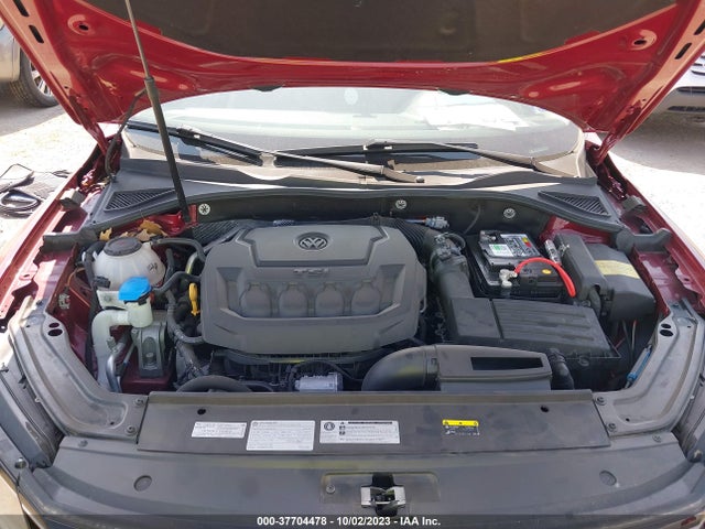 1VWLA7A35KC004460 Volkswagen Passat 2.0t Wolfsburg Edition