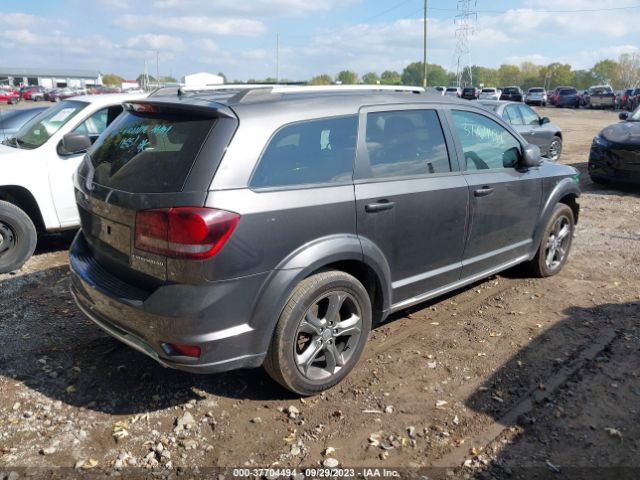 3C4PDCGG3FT735297 Dodge Journey Crossroad
