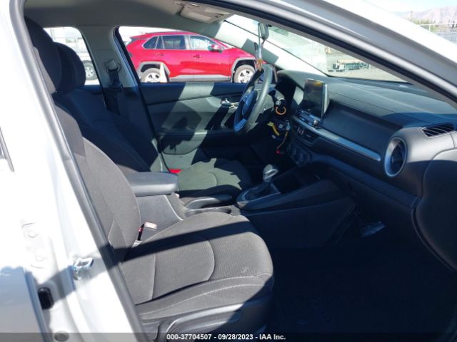 3KPF24AD9LE237045 KIA Forte Lxs