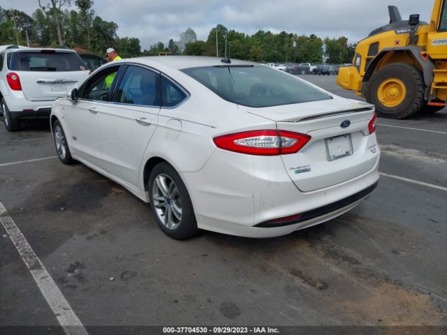 3FA6P0SU7GR275970 Ford Fusion Energi Titanium