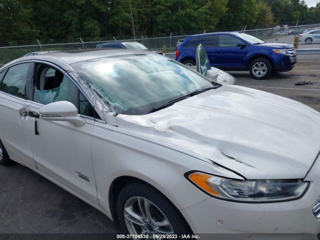 3FA6P0SU7GR275970 Ford Fusion Energi Titanium