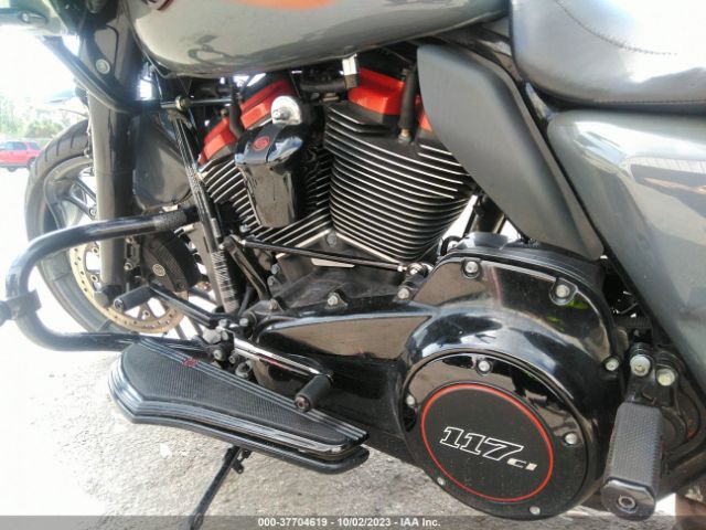 2018 HARLEY-DAVIDSON FLTRXSE 1HD1TCL16JB952538 Photo 8