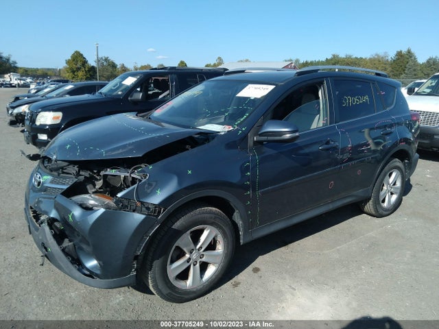 Toyota Rav4 Xle 2014 JTMRFREV4ED072656 Image 2