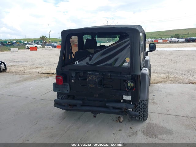 2004 JEEP WRANGLER X VIN: 1J4FA39S04P792817