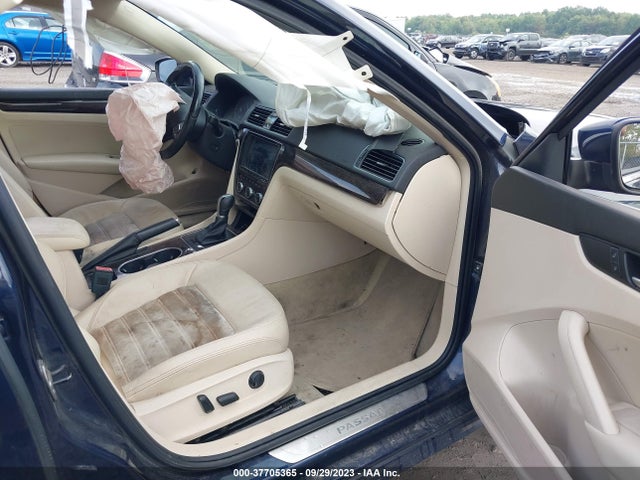 1VWCS7A33EC017340 Volkswagen Passat Sel Premium