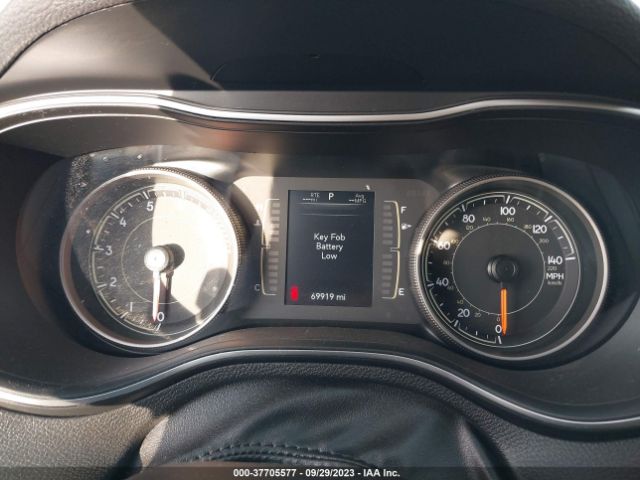 1C4PJMLXXKD481981 Jeep Cherokee Altitude
