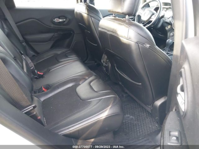 1C4PJMLXXKD481981 Jeep Cherokee Altitude