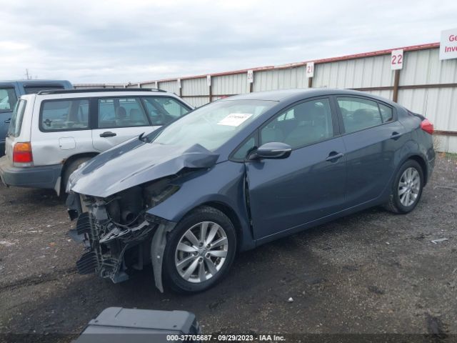 KNAFX4A63G5590060 KIA FORTE LX