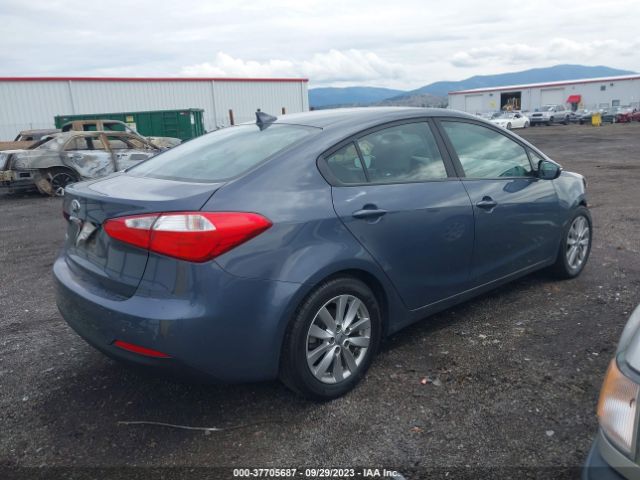 KNAFX4A63G5590060 KIA FORTE LX
