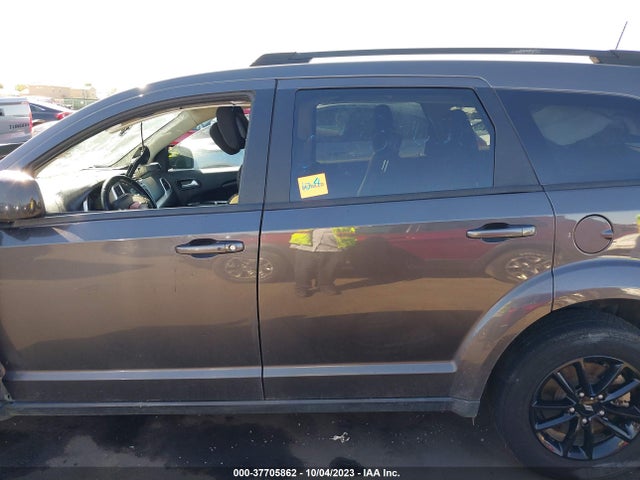 2019 DODGE JOURNEY SE VIN: 3C4PDCBG1KT852684