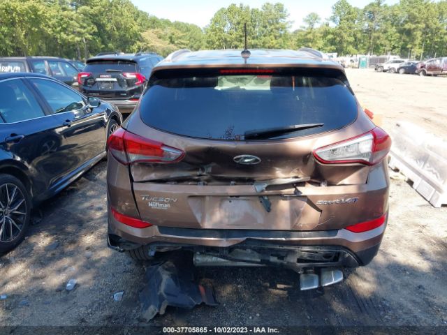 KM8J33A22HU323835 Hyundai Tucson Sport