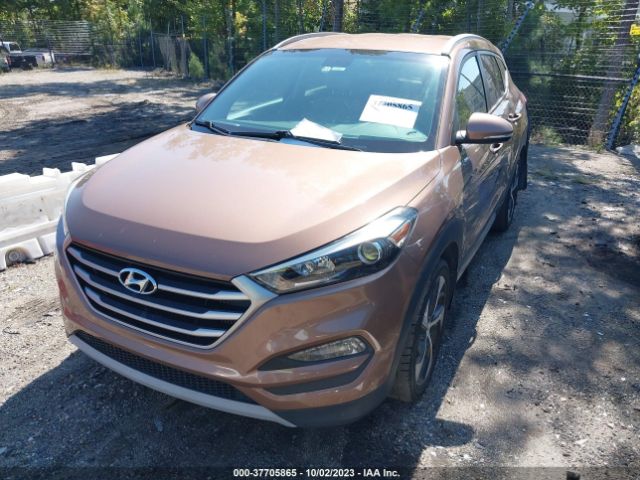 KM8J33A22HU323835 Hyundai Tucson Sport