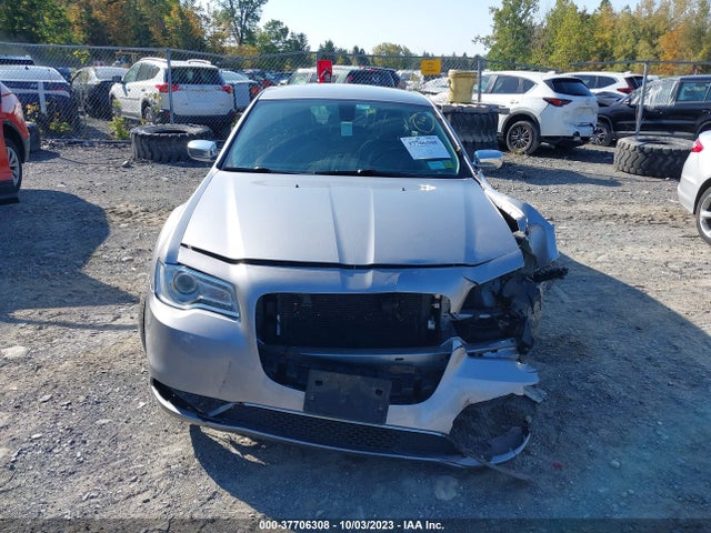 Chrysler 300 Limited 2018 2C3CCAKG7JH250566 Image 12