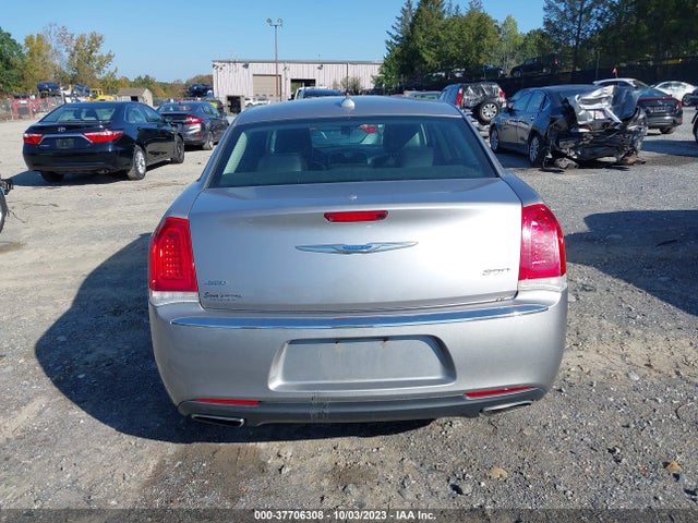 Chrysler 300 Limited 2018 2C3CCAKG7JH250566 Image 16