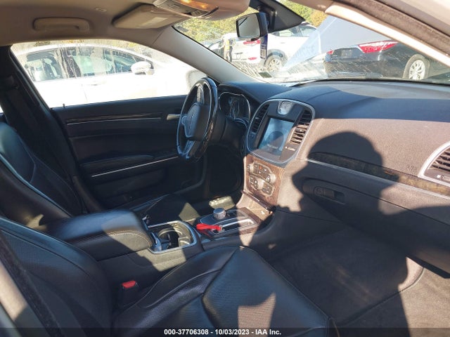 Chrysler 300 Limited 2018 2C3CCAKG7JH250566 Image 5