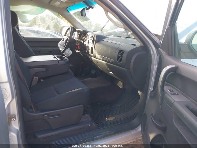 2013 CHEVROLET SILVERADO 1500 LT VIN: 3GCPCSE06DG163618