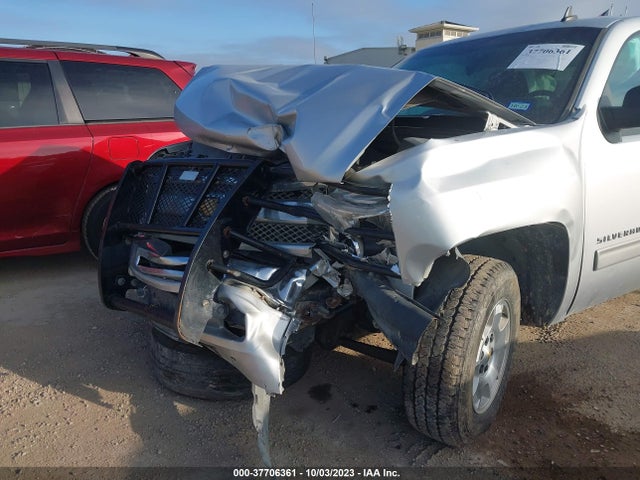 2013 CHEVROLET SILVERADO 1500 LT VIN: 3GCPCSE06DG163618