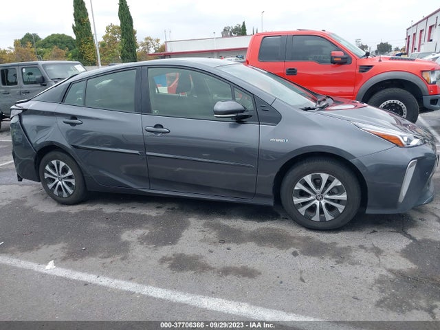 2020 TOYOTA PRIUS LE/XLE VIN: JTDL9RFU9L3018792