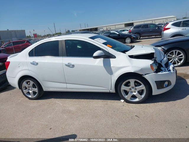 Chevrolet SONIC LTZ 2015 1G1JE5SBXF4204428 Image 13