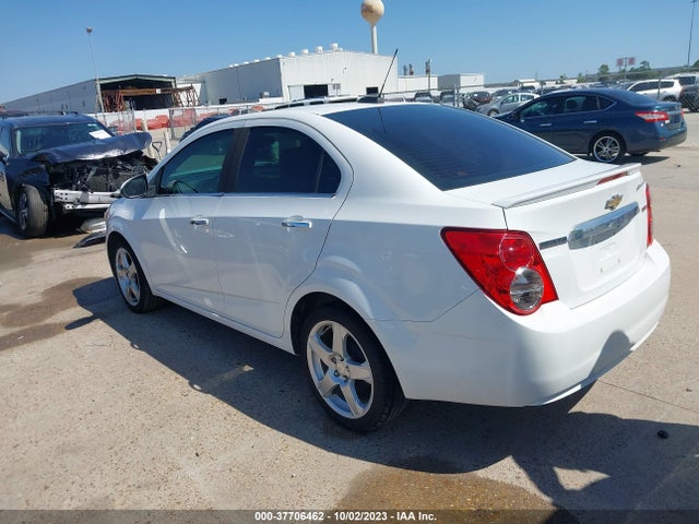 Chevrolet SONIC LTZ 2015 1G1JE5SBXF4204428 Image 3