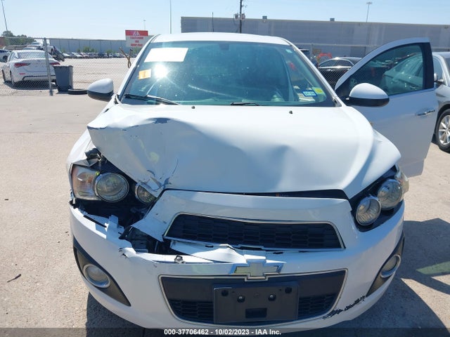 Chevrolet SONIC LTZ 2015 1G1JE5SBXF4204428 Image 6