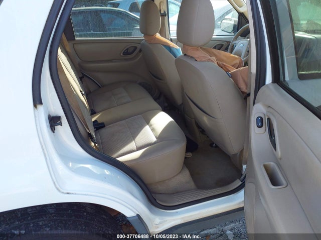 2007 FORD ESCAPE XLT VIN: 1FMCU03117KA90257